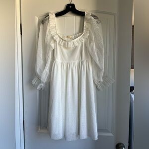 Entro Elegant White Dress with Sheer Sleeves